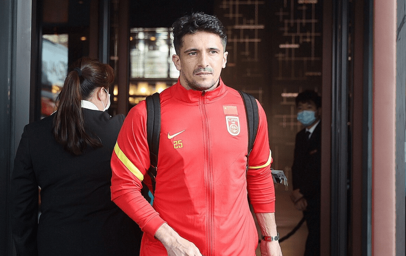 开云官方在线入口-包含风云突变密尔沃基雄鹿转会期官宣签约，欧联版图或变，态度坚定，高层口径保持一致的词条-开云官方在线入口